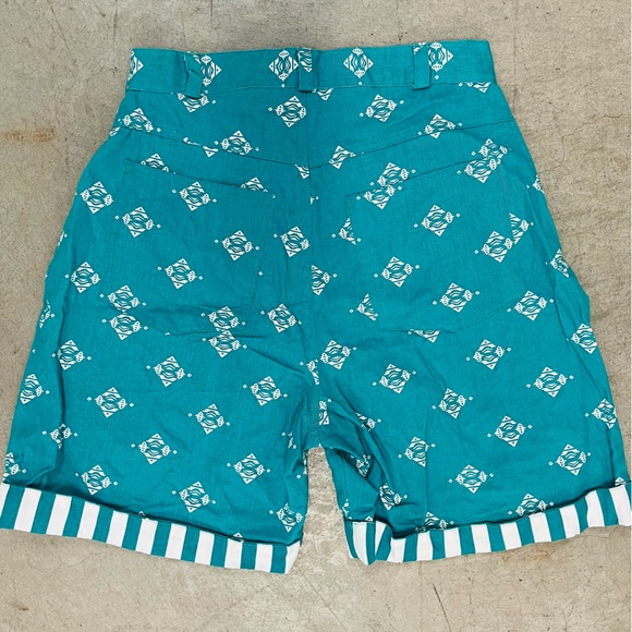 vintage 90s printed denim shorts! - Picture 3 of 4